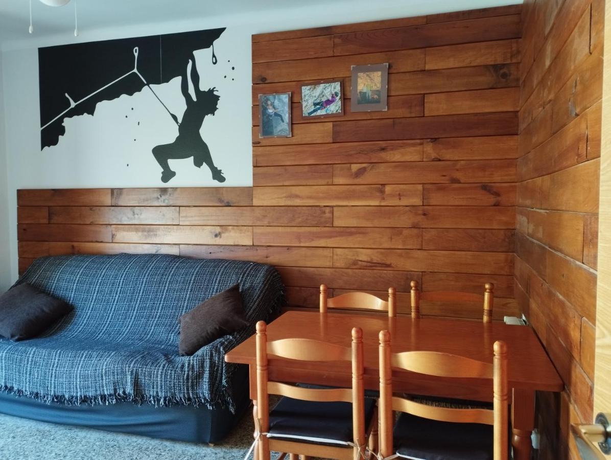 Ferienwohnung Alquiler En Importante Zona De Escalada !! Camarasa Exterior foto